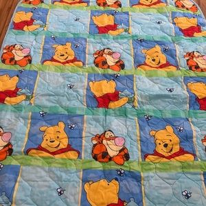 Vintage 90s Winnie The Pooh‎ and Tigger Crib Quilt Blanket Bedspread Disney